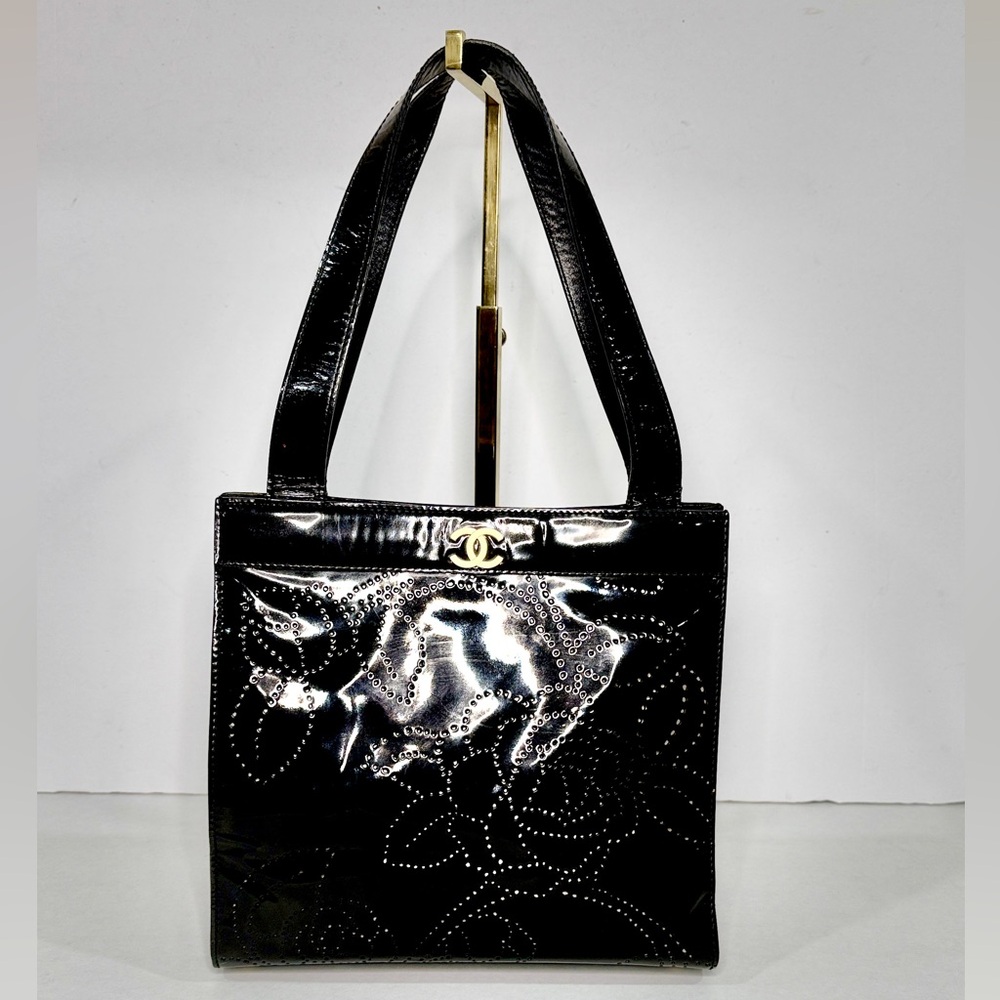 🔥SOLD🔥CHANEL Camelia Enamel Tote Bag - Picture 17 of 17
